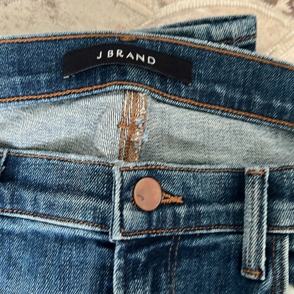 J Brand Skinny Jean in Fusion Wash Size 31 - Picture 4 of 5